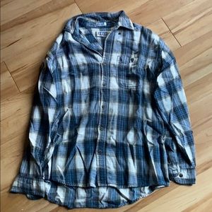 Blue + White Flannel Lomgsleeve